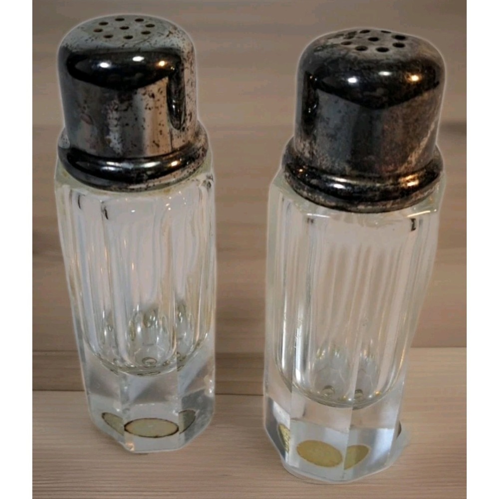 Vintage Faceted Glass Salt and Pepper Shakers Set Octagonal Silver Tone Caps